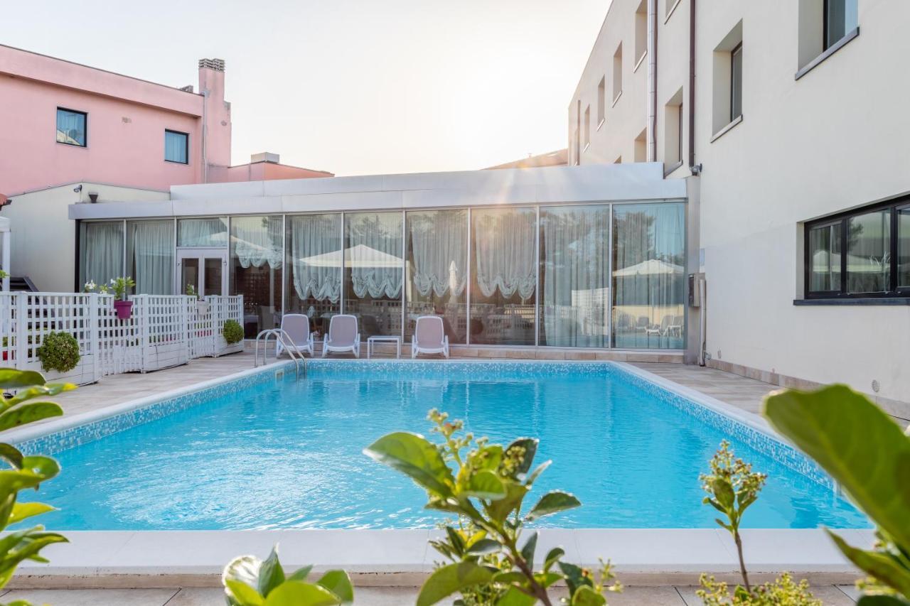 Hotel Concorde Camerano Exterior photo