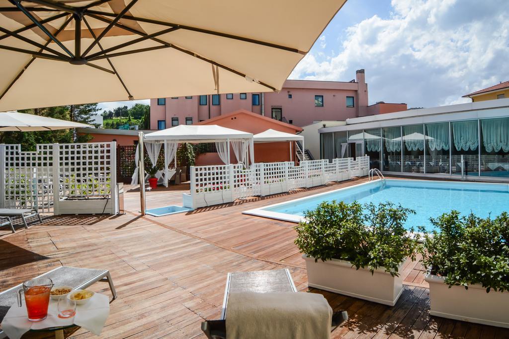 Hotel Concorde Camerano Exterior photo